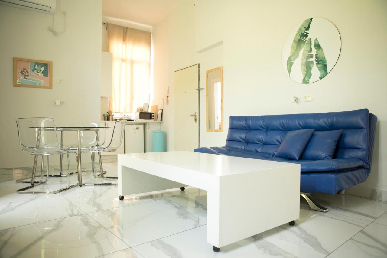 Bauhaus Stylish Apartments - By Bookiz Tel Aviv Eksteriør bilde
